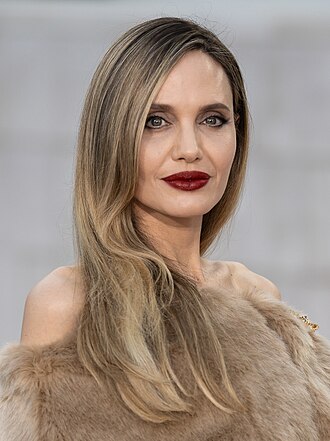 Portrait of Angelina Jolie Pitt - Tiger personality