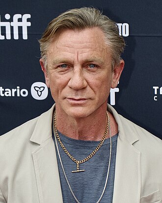 Portrait of Daniel Craig - Wolf personality