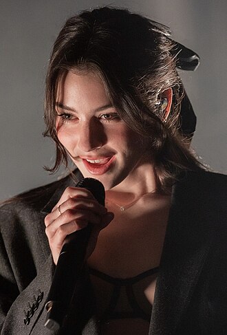 Portrait of Gracie Abrams - Deer personality