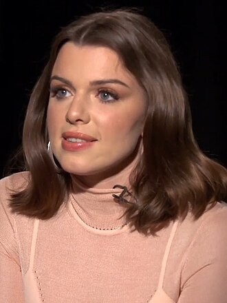 Julia Fox