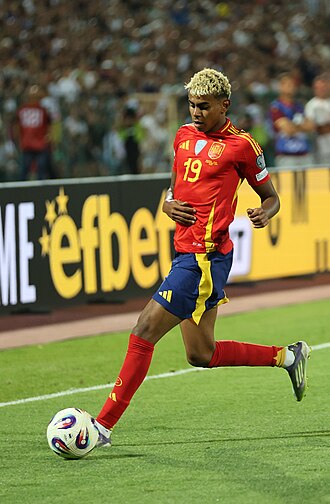 Portrait of Lamine Yamal - Swift personality