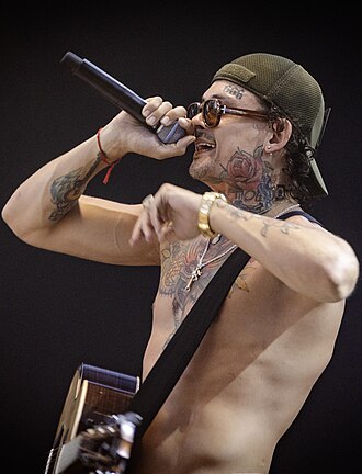 Portrait of Morgenshtern - Peacock personality