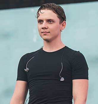 Portrait of Vanya Dmitrienko - Peacock personality