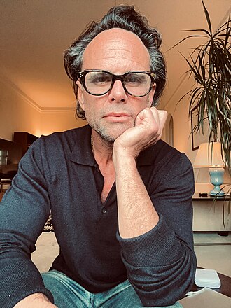 Portrait of Walton Goggins - Snake personality